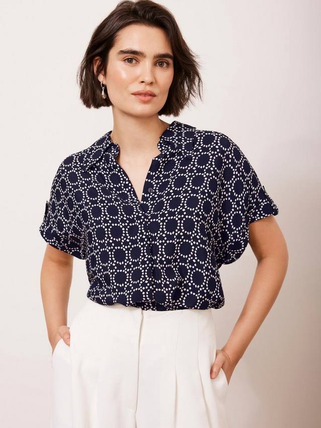 

Курортная рубашка с абстрактным принтом Mint Velvet, цвет Blue Navy