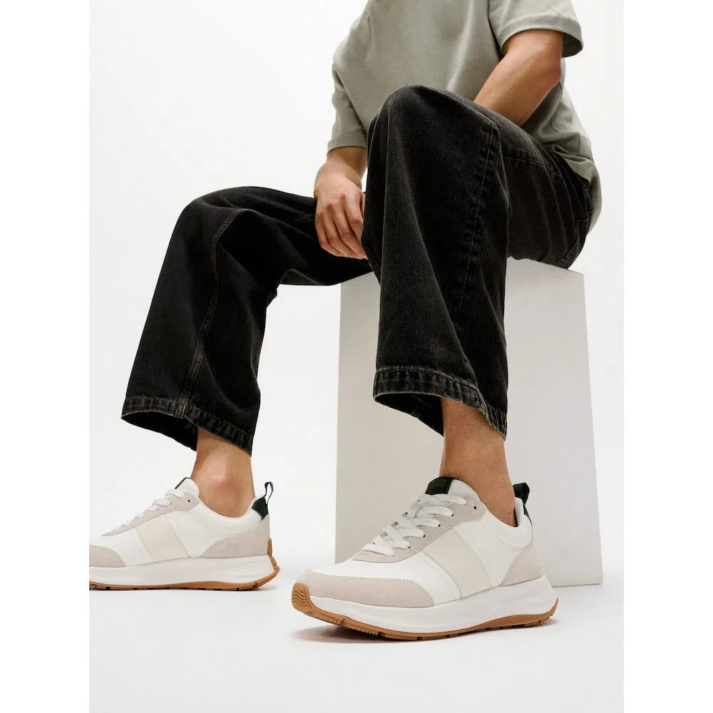 Мужские низкие кеды Urban White/Stone из кожи и замши от Fitflop — фото 2