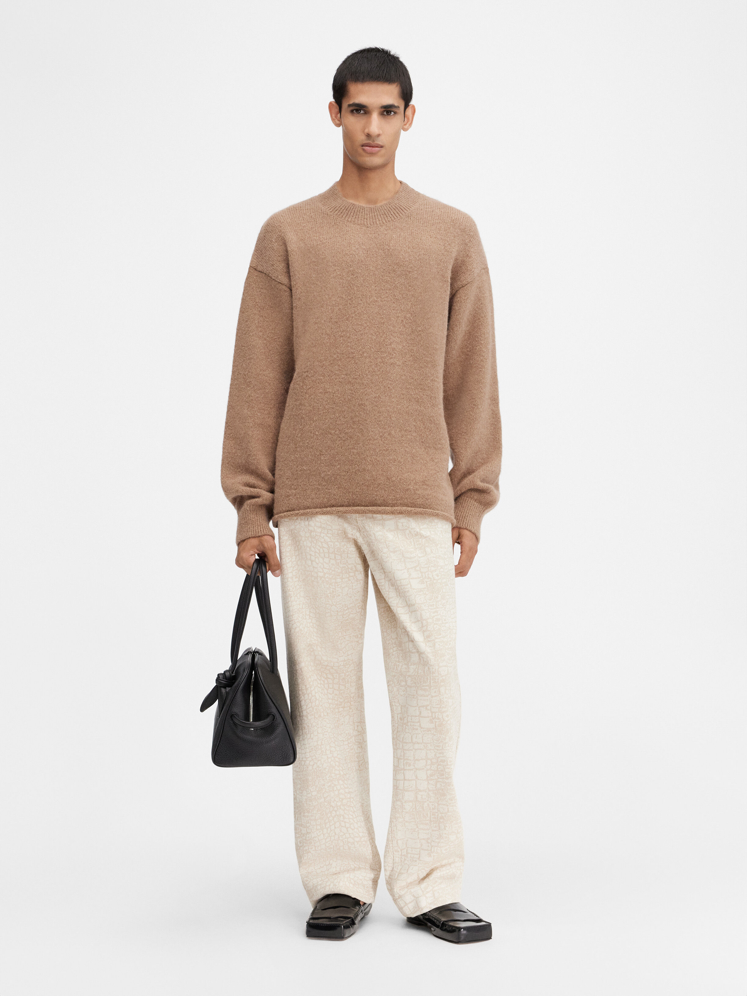 

Свитер с логотипом JACQUEMUS The Jacquemus sweater, светло-коричневый