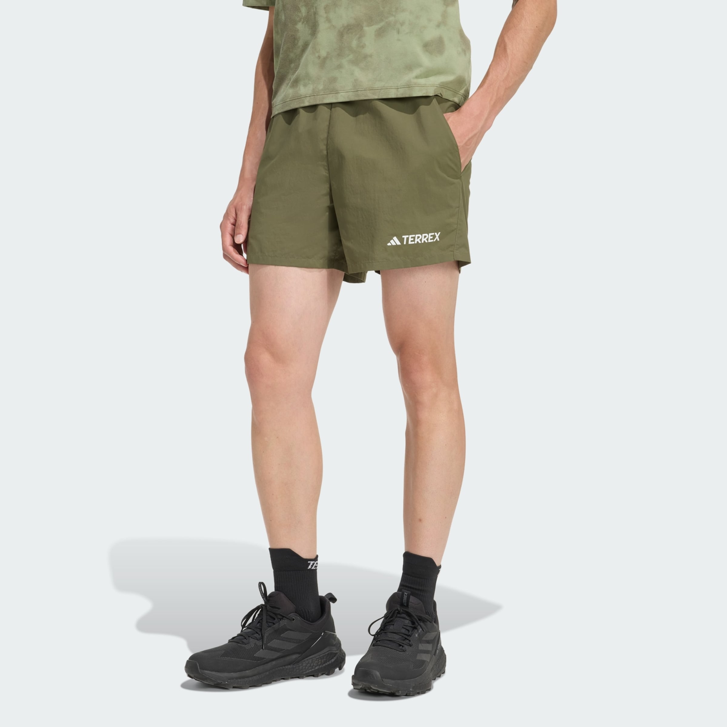 ADIDAS TERREX Оливковые шорты для регулярных тренировок — фото 2