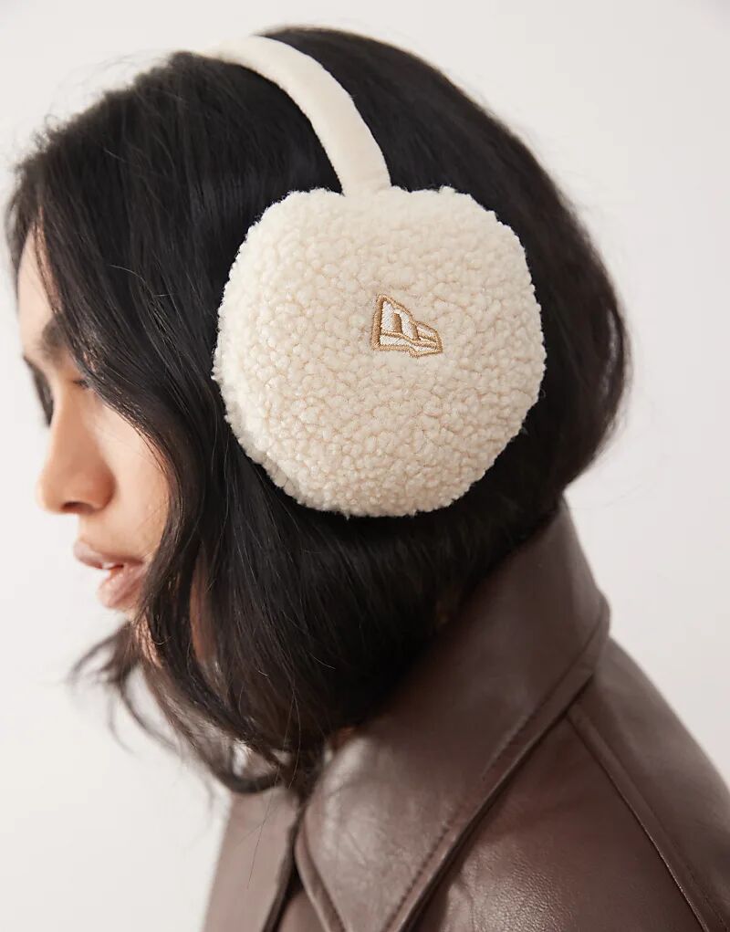 

Наушники-вкладыши с логотипом флага Новой Эры кремового цвета