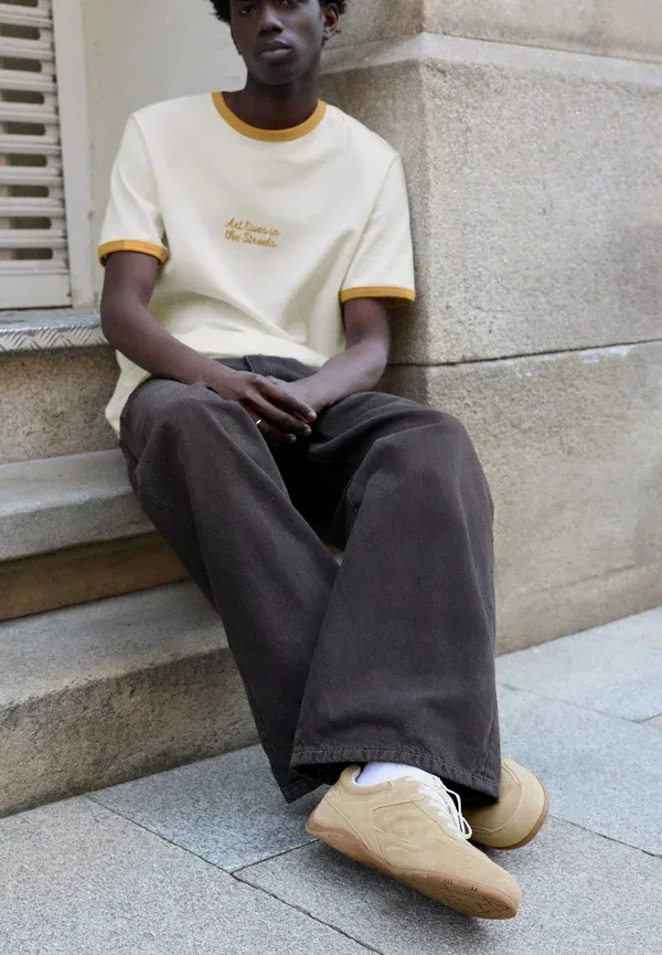 Кроссовки ретро Pull&Bear, бежевый