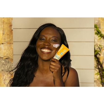 Солнцезащитный увлажняющий крем для лица и тела SPF 50+ Sun Protect Topicrem — фото 3