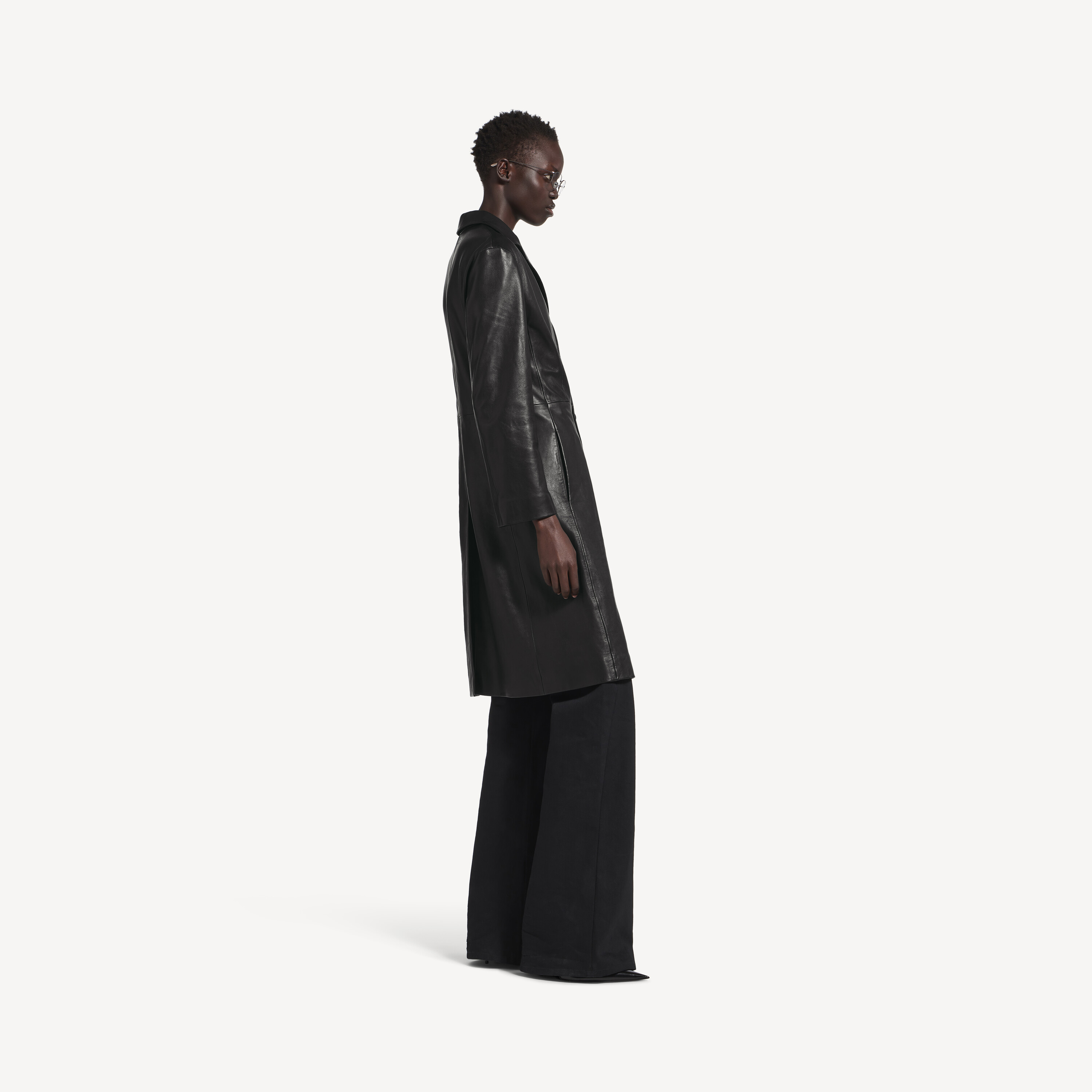 Женское приталенное пальто черного цвета BALENCIAGA, черный — фото 2
