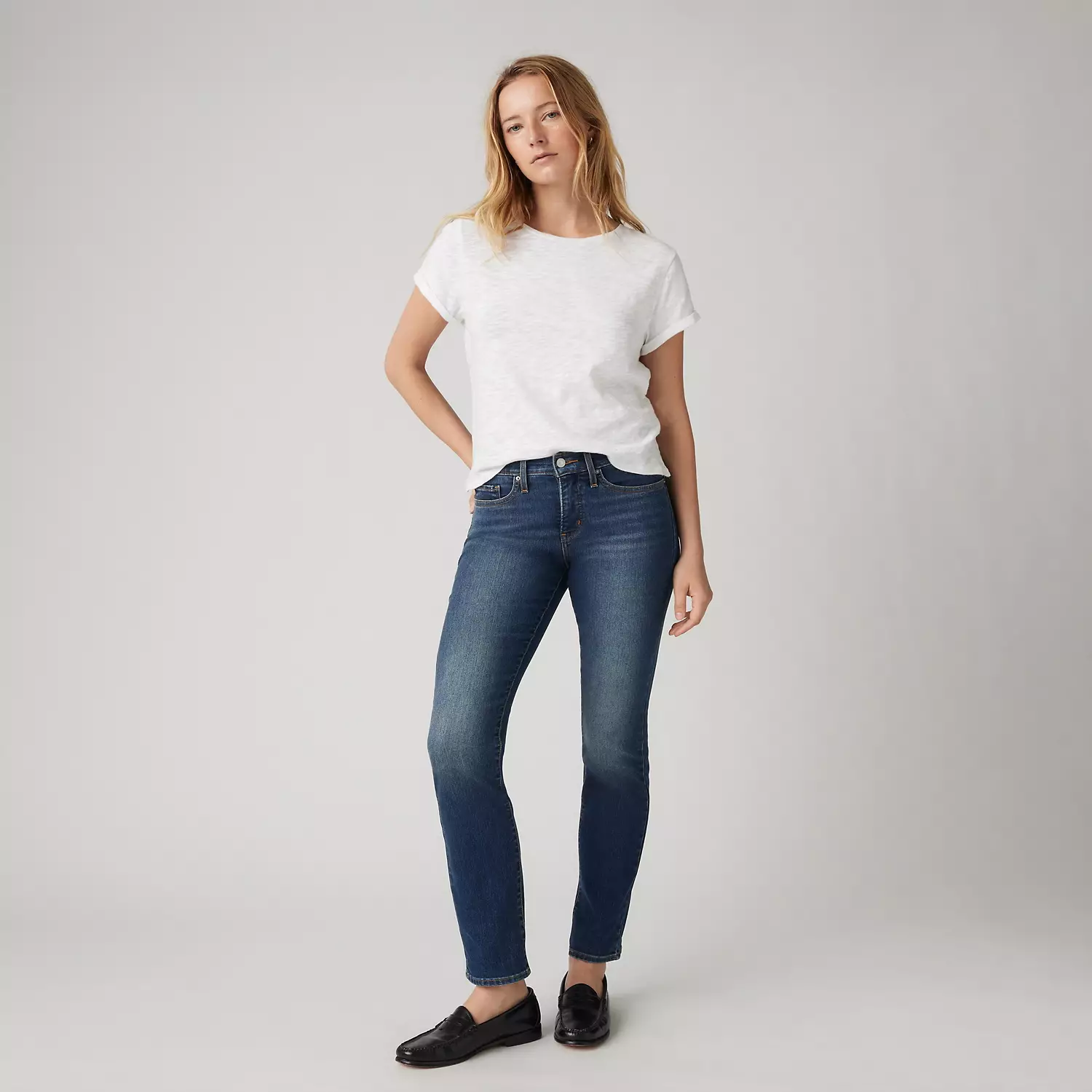 

314 моделирующие прямые женские джинсы Levi's, цвет Zealous Blue - Dark Wash