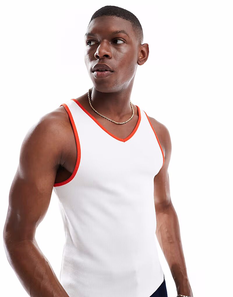 

Майка ASOS DESIGN Muscle Fit Rab с контрастной окантовкой белого цвета