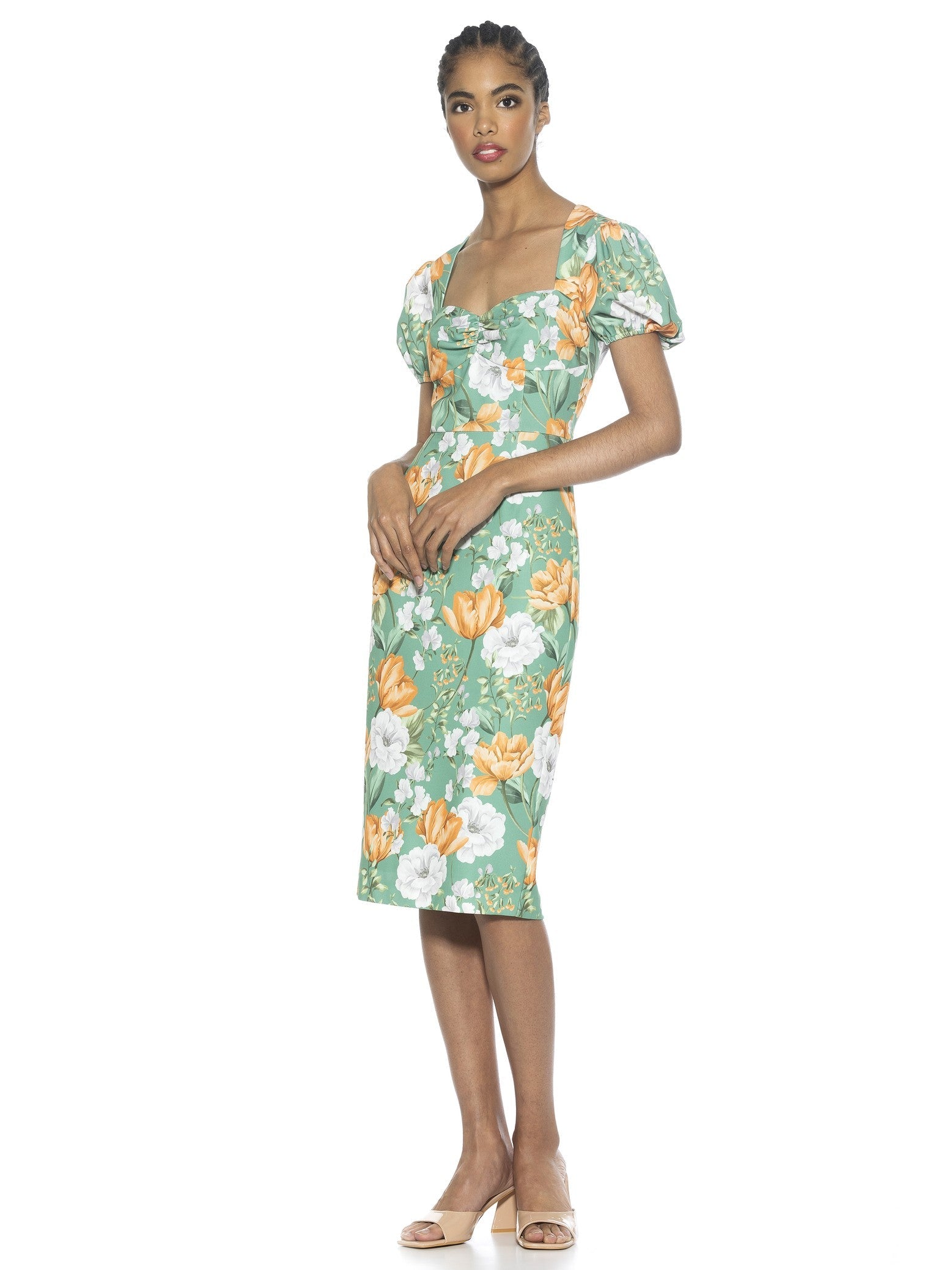 

Платье Микаэлы ALEXIA ADMOR, цвет green floral