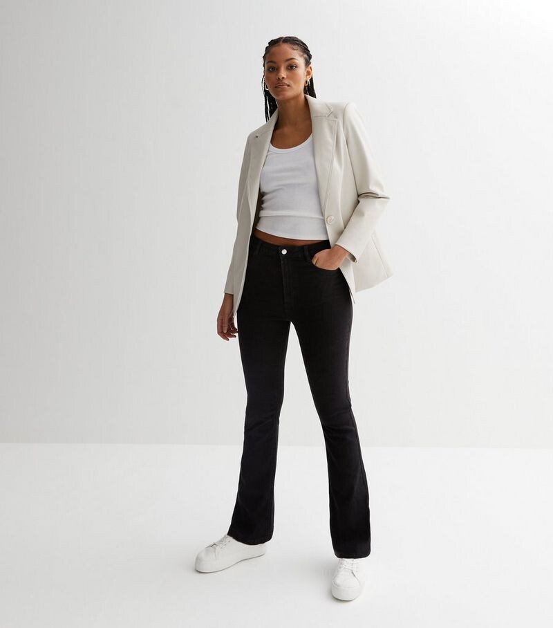 

Черные джинсы Quinn Bootcut с увеличенной талией New Look, черный