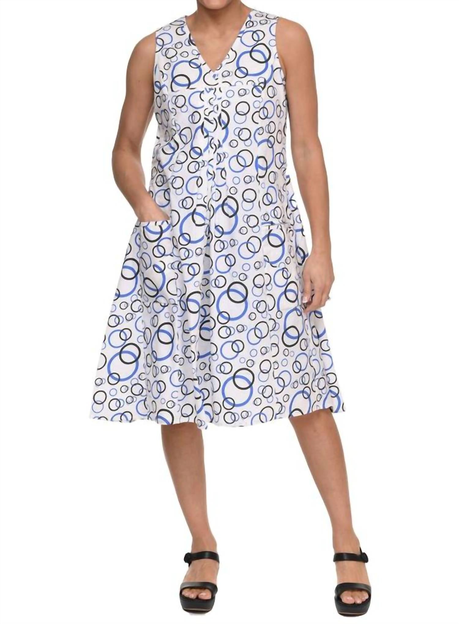 

Платье Poppie в синем единстве Tulip Clothing