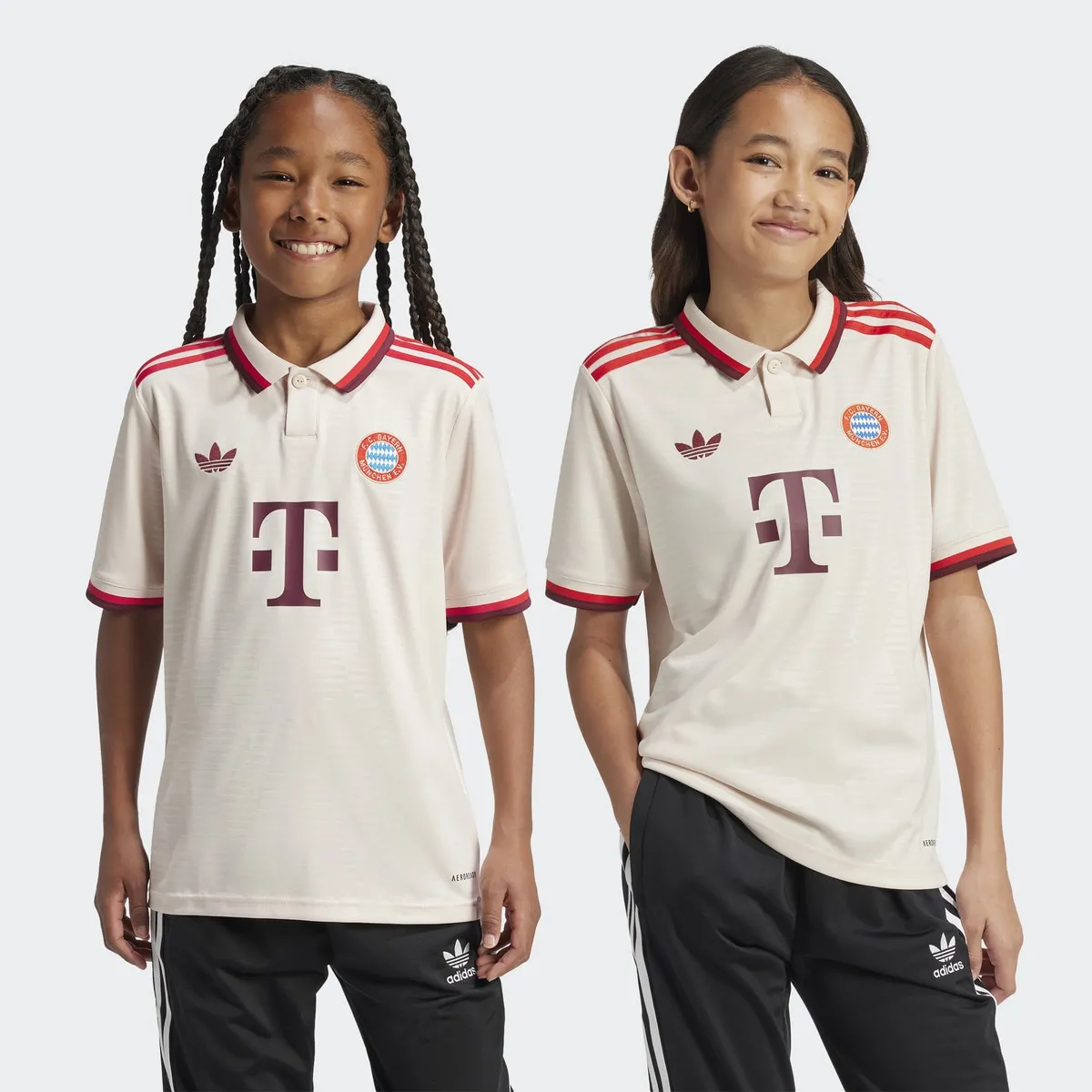 

Adidas FC Bayern Munich 2024-2025 Третья детская футболка, бежевый