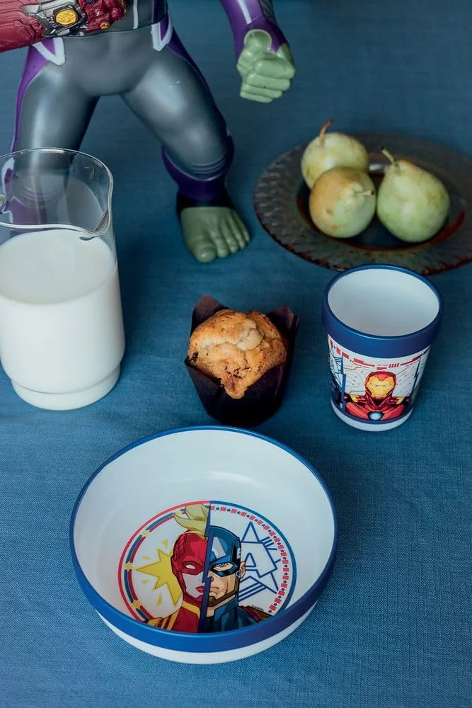 TataWay in viaggio si cresce Marvel Avengers Captain America Captain Marvel Blue White пластиковая миска с противоскользящим основанием Stor — фото 2