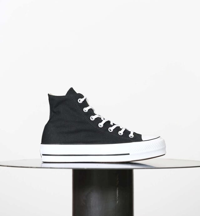 

Ctas поднимите привет Converse, черный