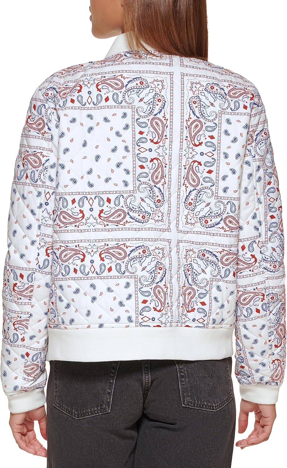 Женская стеганая куртка-бомбер Levi's с ромбовидной отделкой и передними карманами - стандартные и большие размеры, White Navy Bandana — фото 4