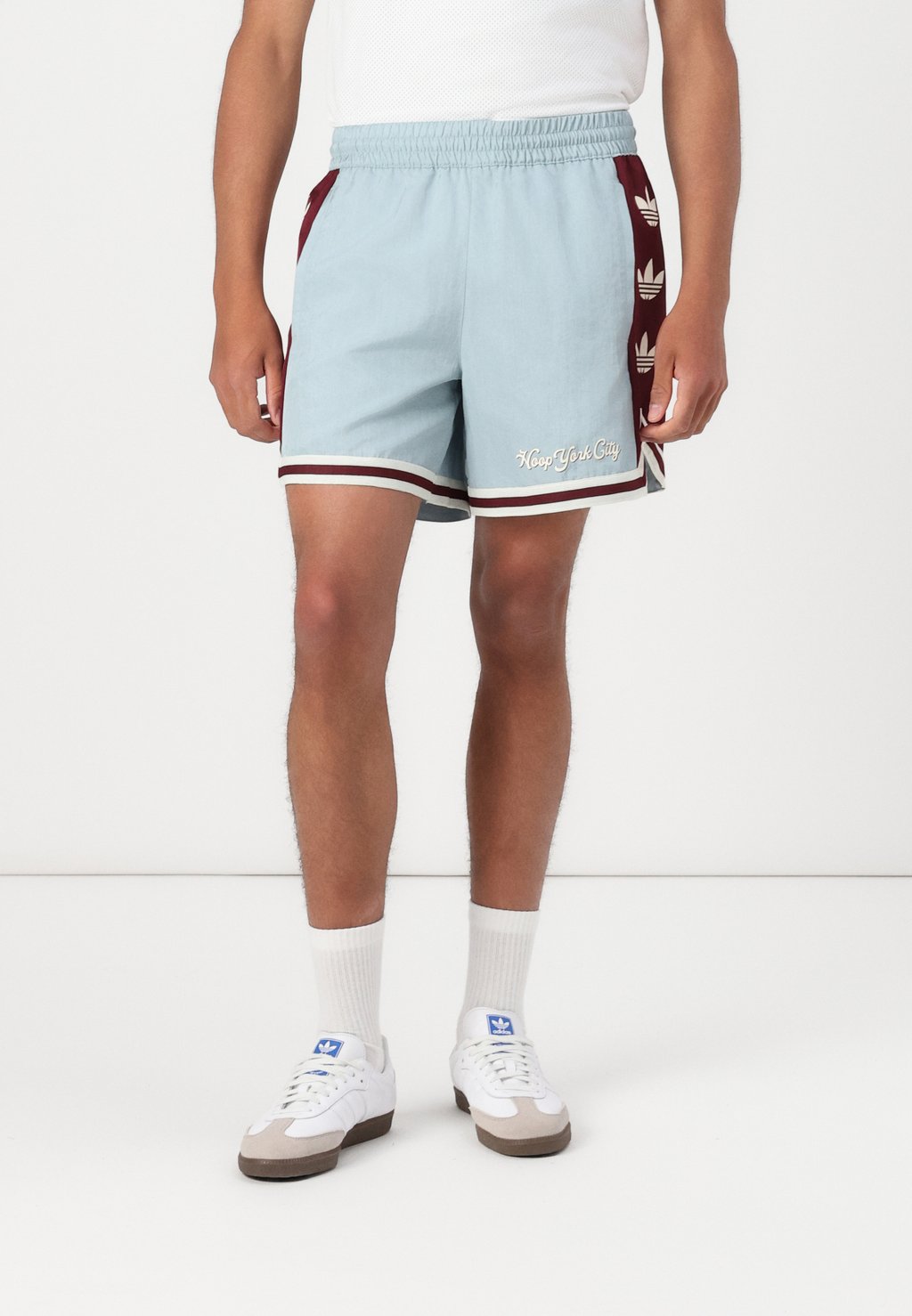 

Шорты WOVEN Adidas Originals, зеленый