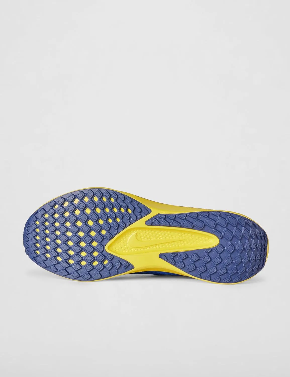 Мужские кроссовки Nike Quest 6, Multicoloured — фото 4