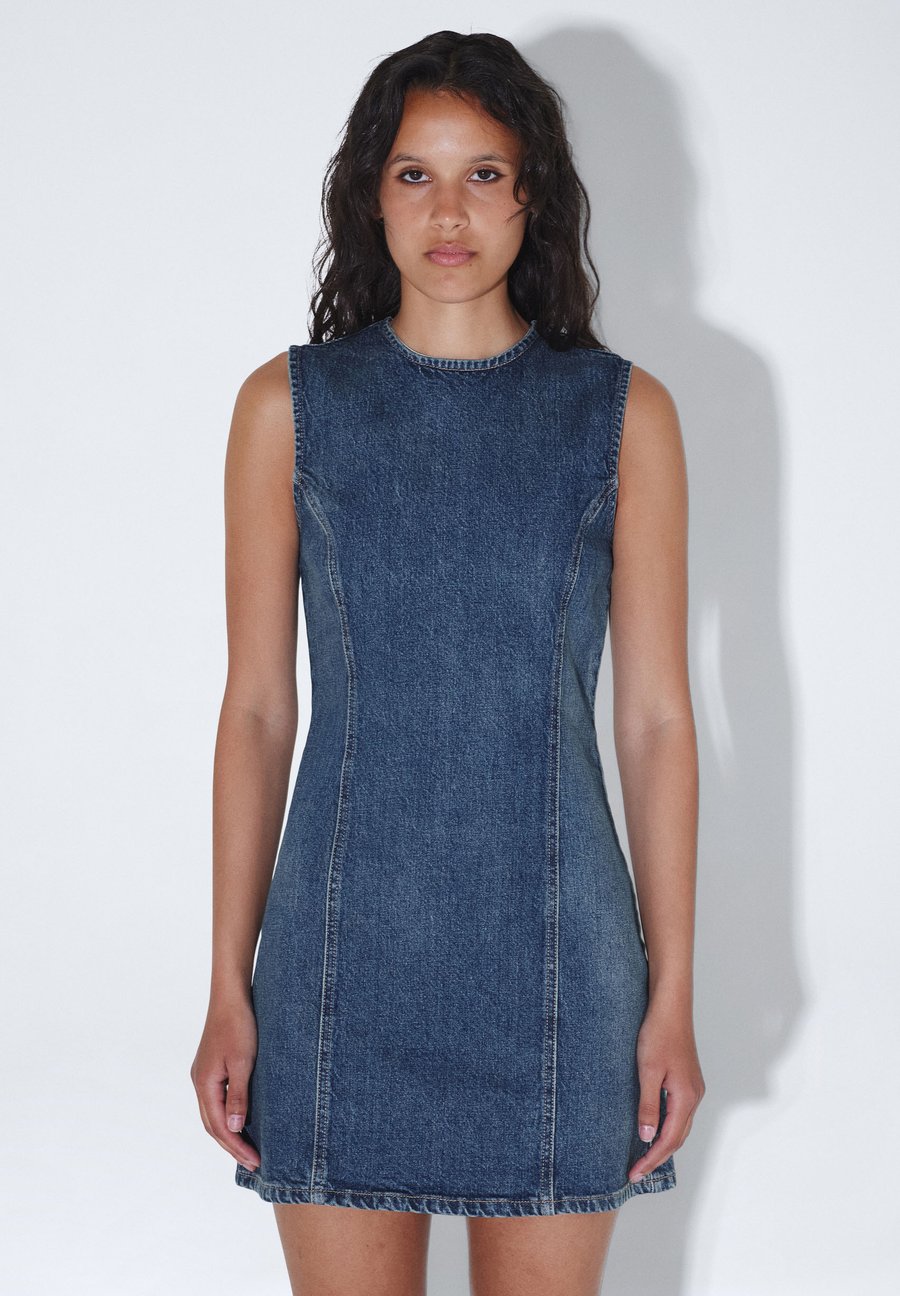 

Платье Dr.Denim CALISTA , Bay Dark Used Vintag/Dark-Blue Denim