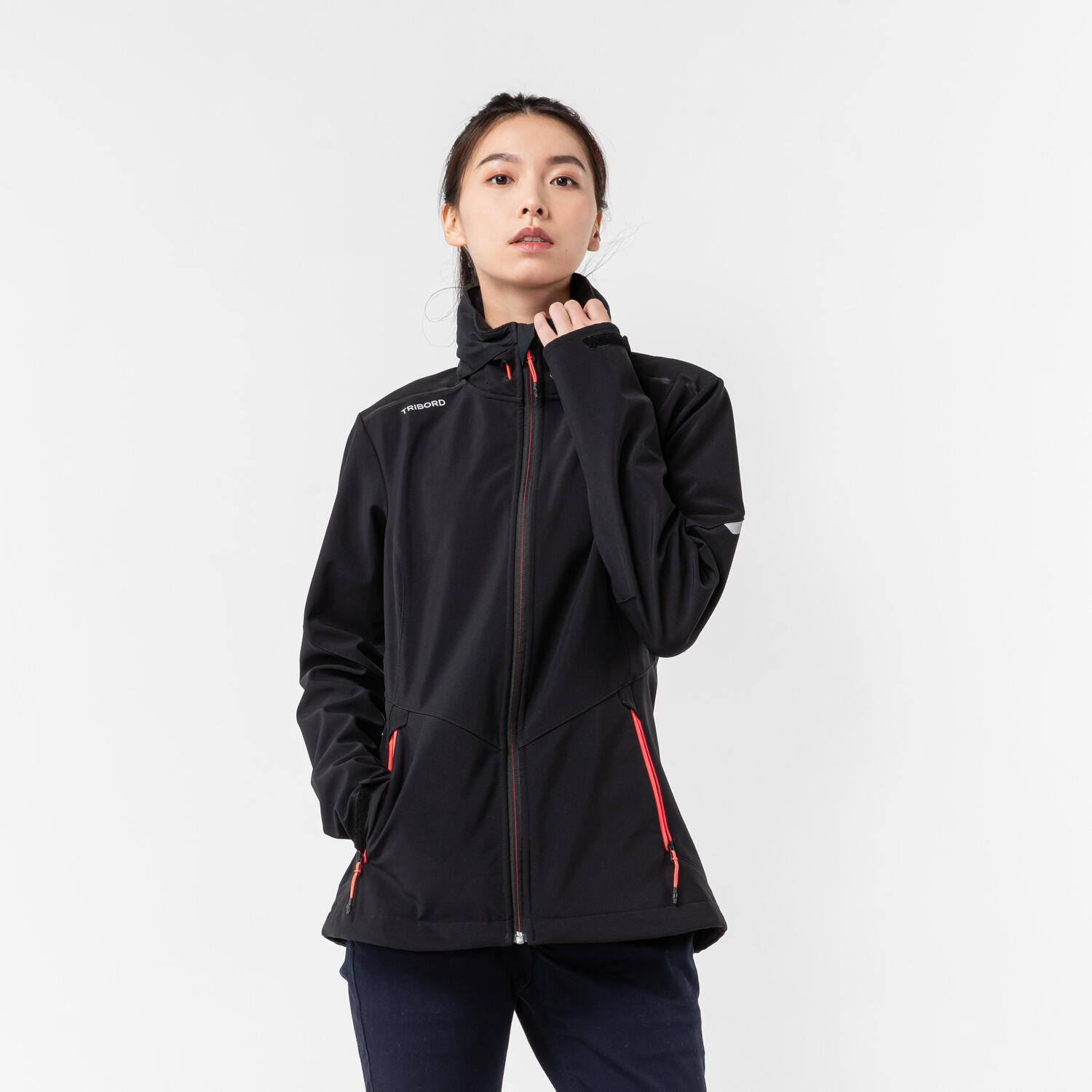 

Женская парусная ветрозащитная мягкая куртка Tribord 900