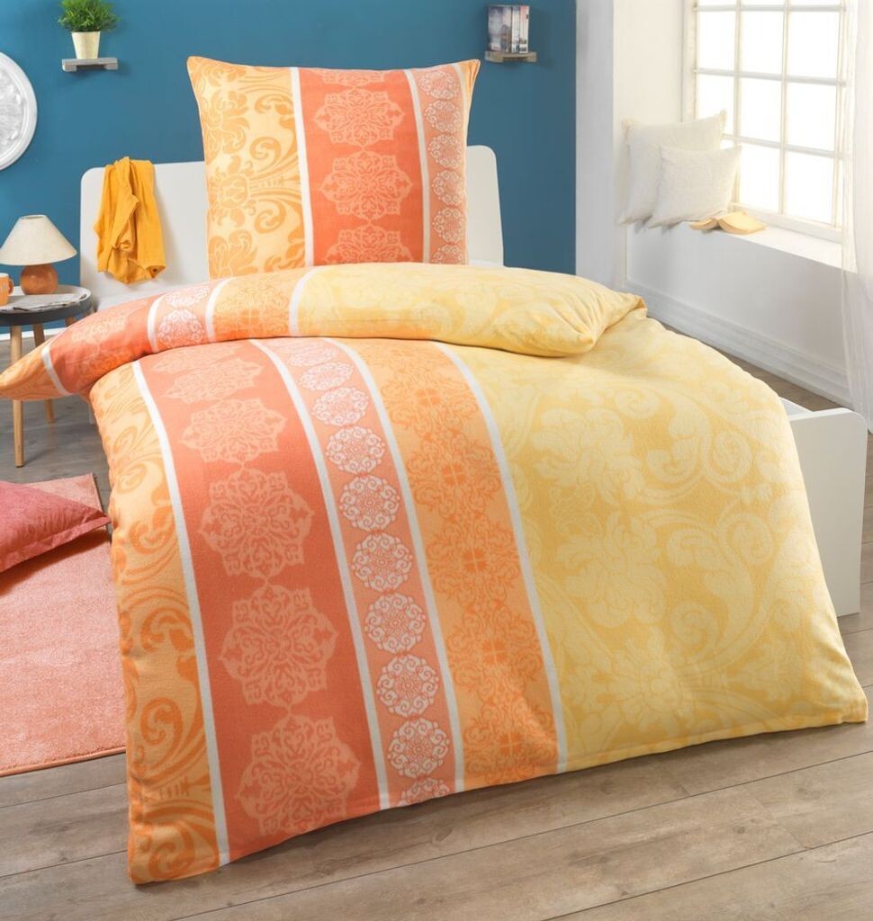 

Dreamhome 2-х предметное теплое зимнее термофлисовое постельное белье из микрофибры 135х200, наволочка 80х80, дизайн - мотив: дизайн 1