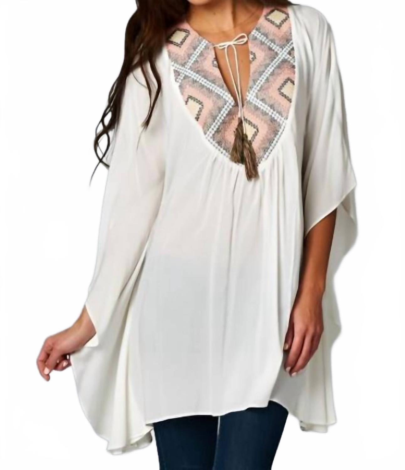 

Вышитая туника-кафтан кораллового цвета Lovestitch, коралловый