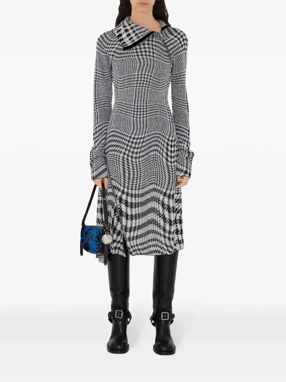 Платье миди Burberry Warped в ломаную клетку, черное — фото 2