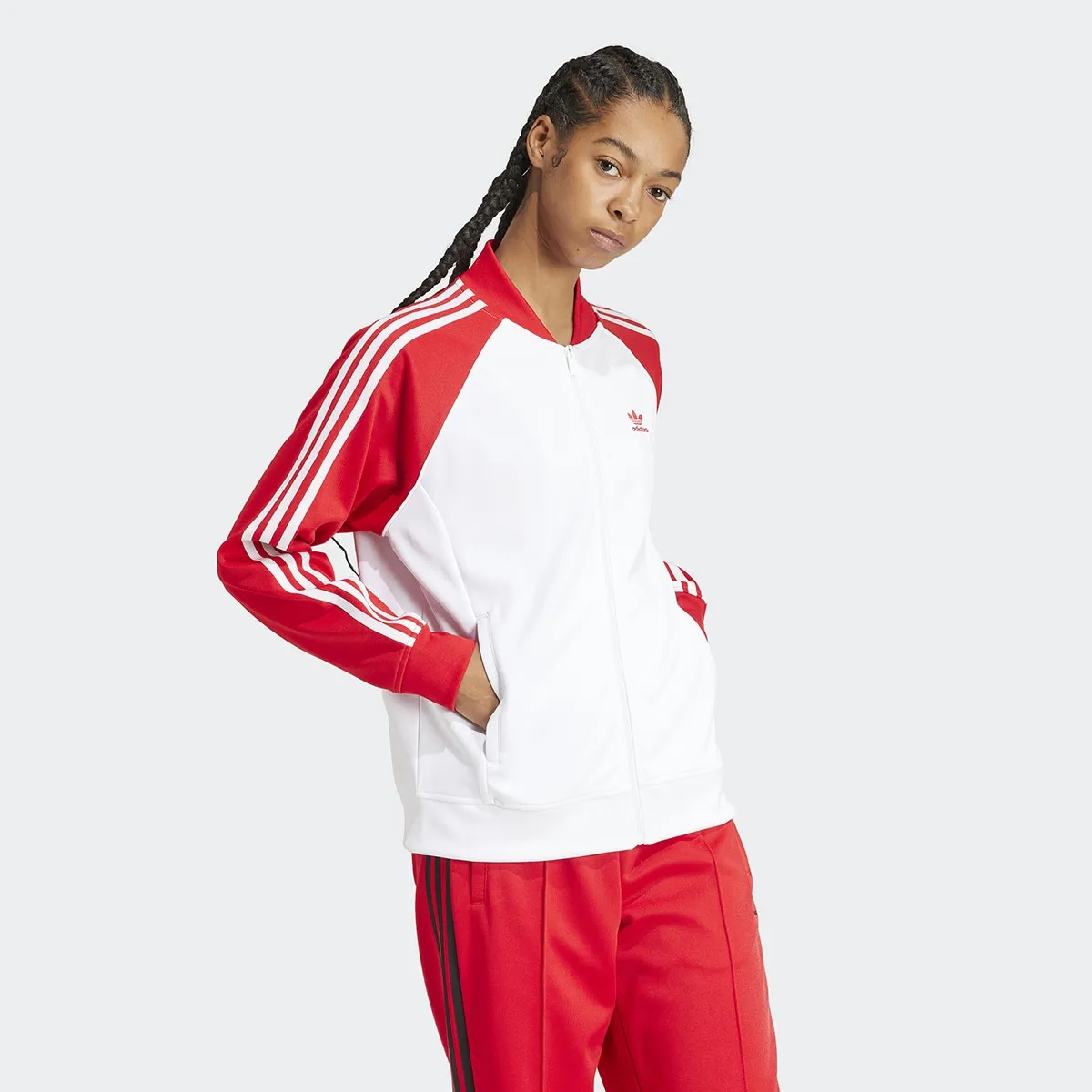 

Куртка женская Adidas Originals SST Adicolor Classics Loose, белый/красный