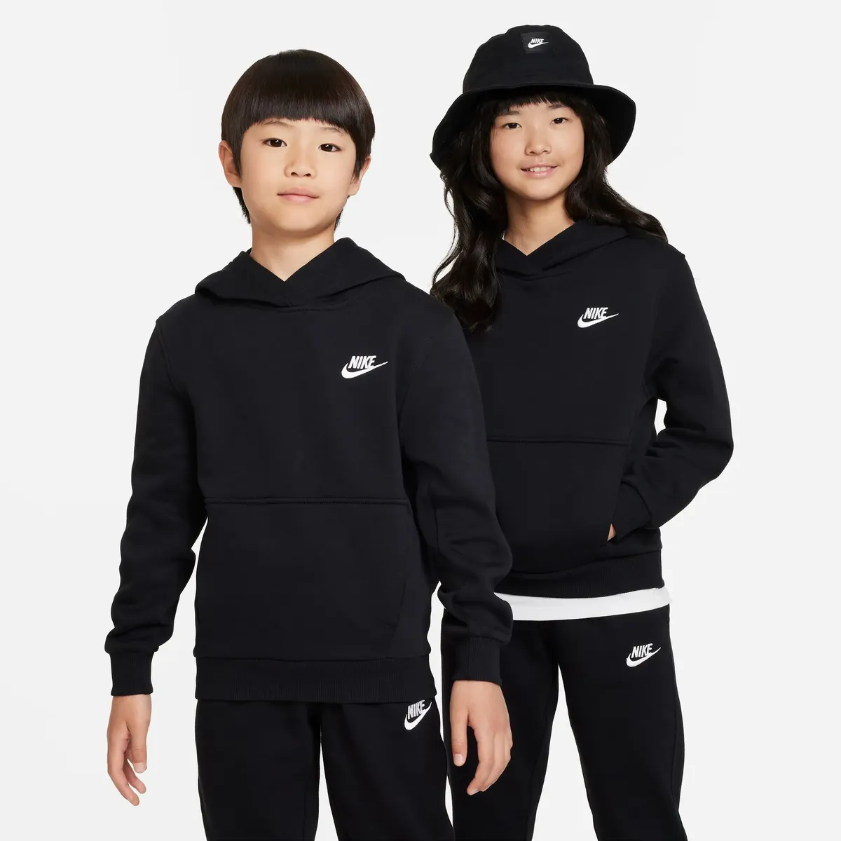 

Толстовка с капюшоном Nike Sportswear "CLUB FLEECE BIG KID'S PULLOVER HOODIE", белый