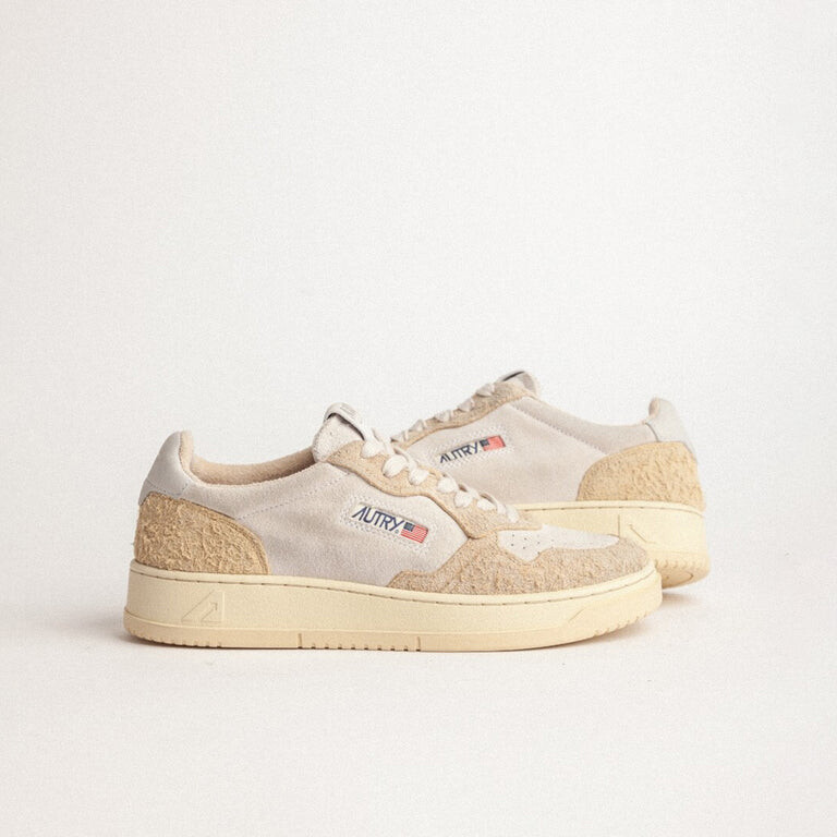 

Кроссовки Medalist W *Suede / Long Suede* Autry, экрю