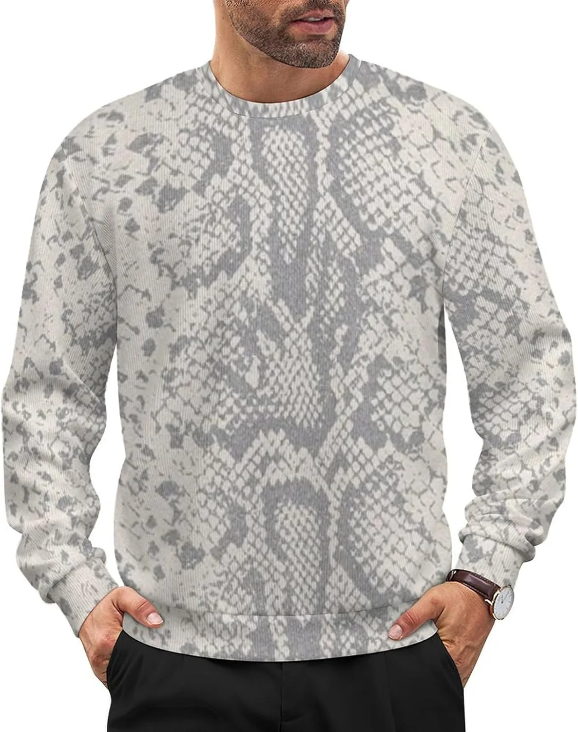 

Свитер с принтом под змеиную кожу FVDAVGS