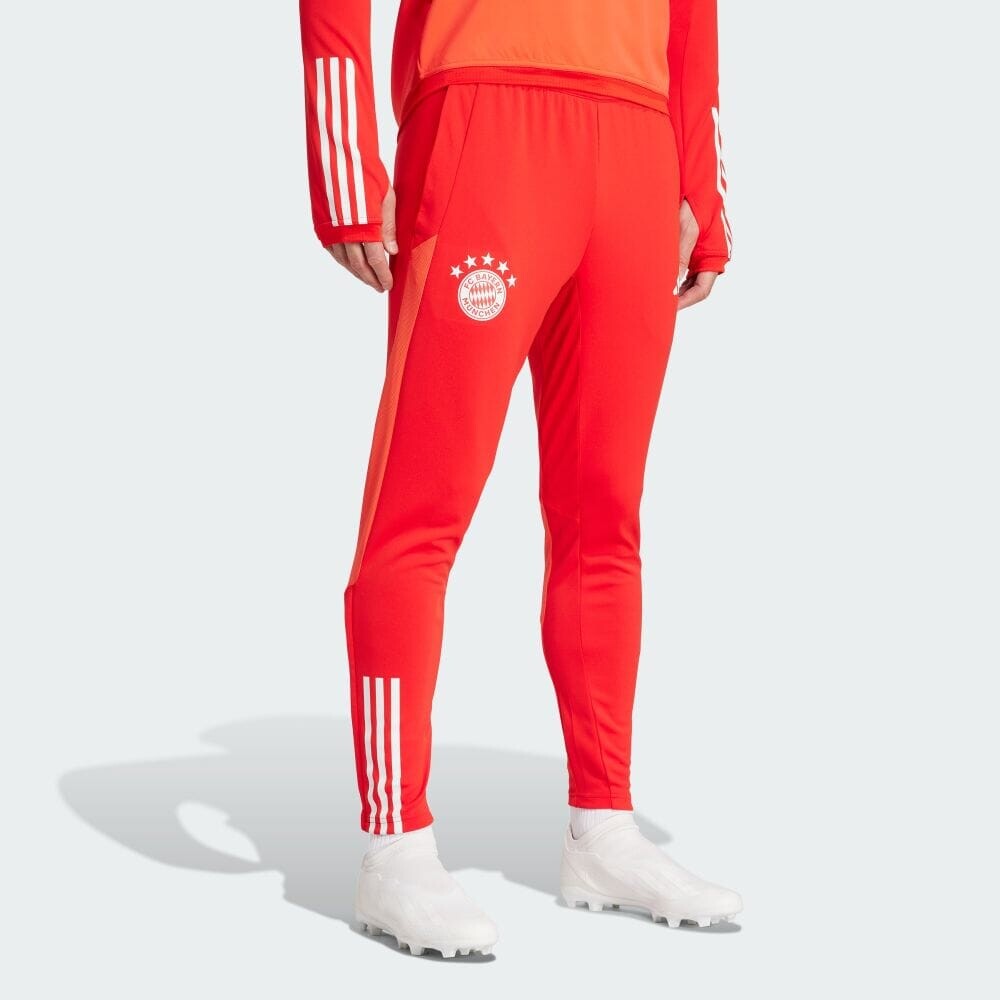 

Джерси Adidas FC Bayern Tilo 23 Training Pants, цвет Red/Bright Red/White