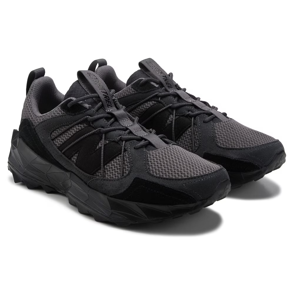 

Кроссовки для трейлраннинга New Balance, black