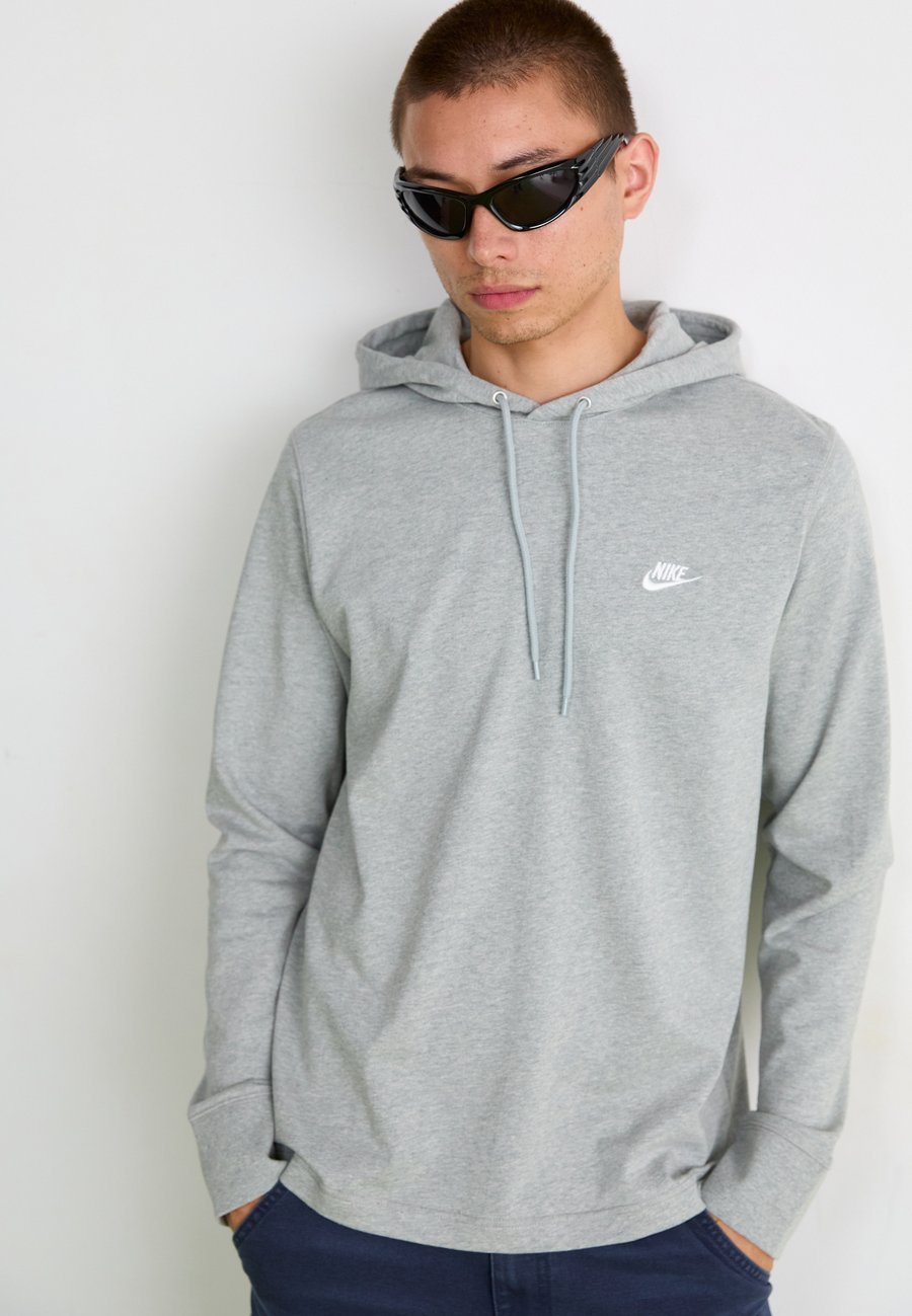Толстовка Nike Sportswear CLUB HOODIE, Dark Grey Heather/Lt Smoke Grey/White/Grey — фото 4