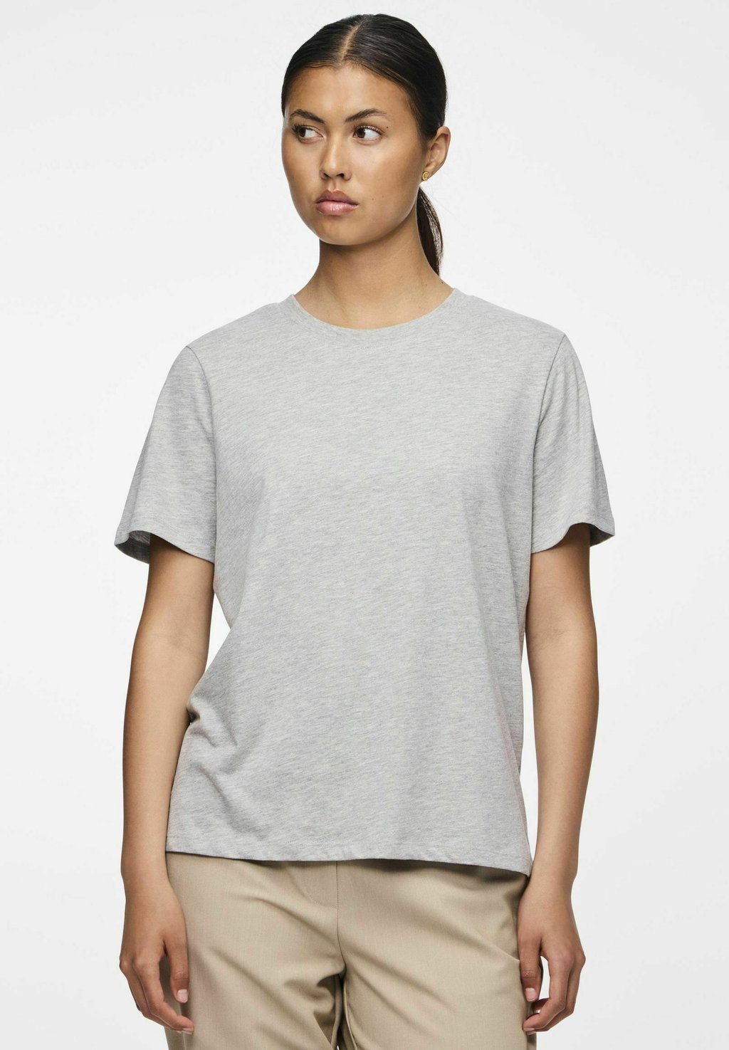 

Футболка PCRIA SOLID TEE Pieces, светло-серый/меланж