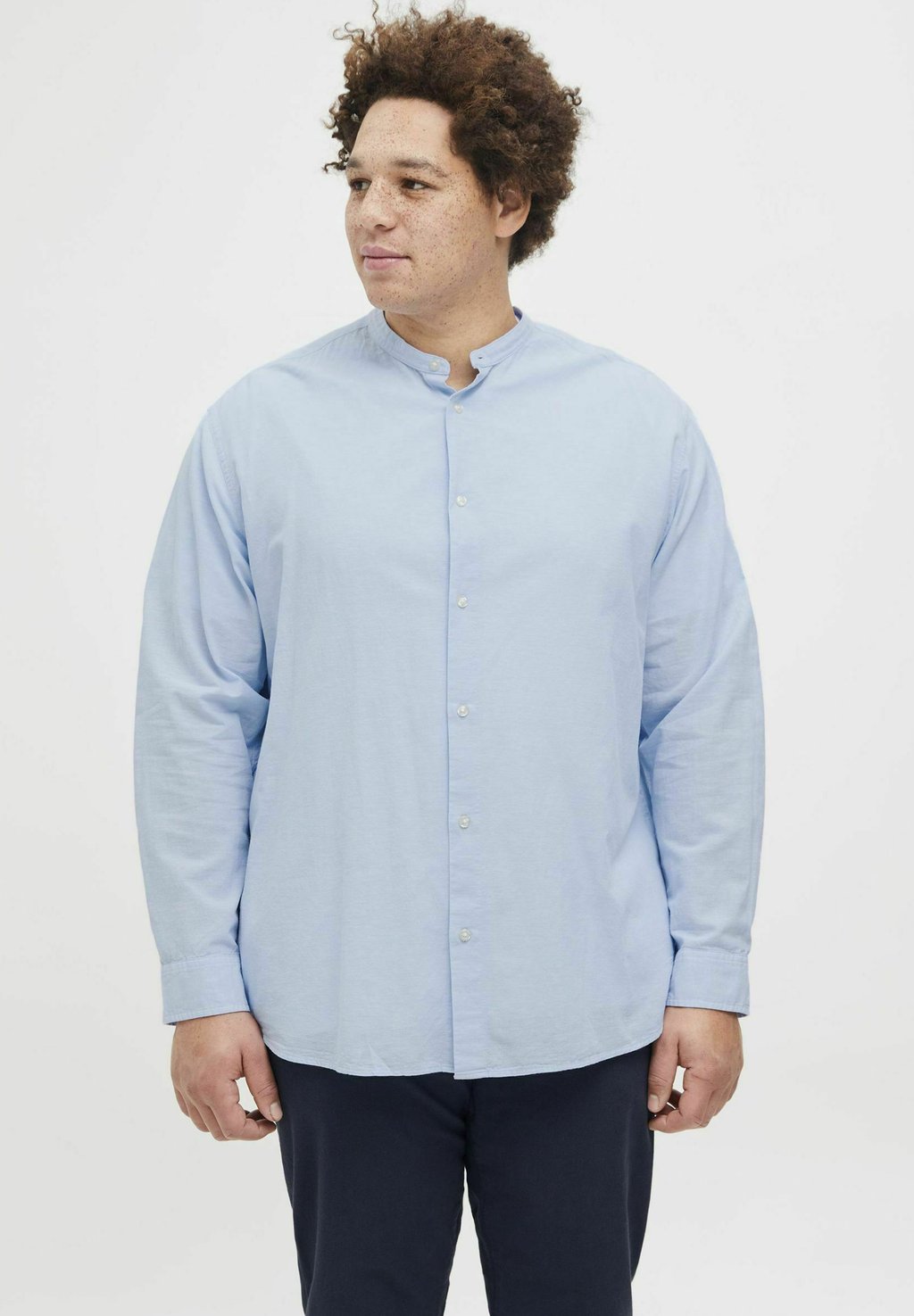 

Рубашка JJEBREEZE BAND SHIRT Jack & Jones, светло-голубой