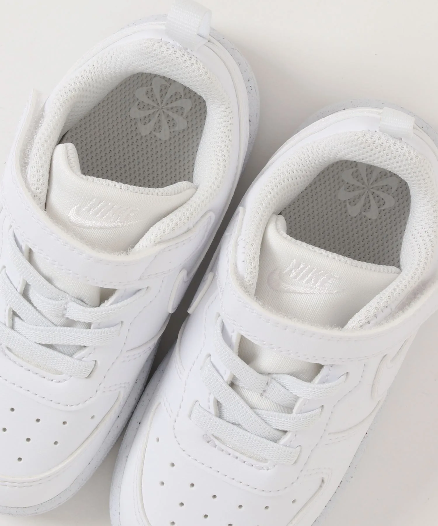Детские кроссовки с липучкой Nike Court Borough Low Re-Craft TD бело-черные — фото 2