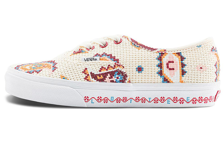 

Vans CLOTTEE X Authentic "Пиксельная Вселенная Зефир" экрю, цвет Ecru