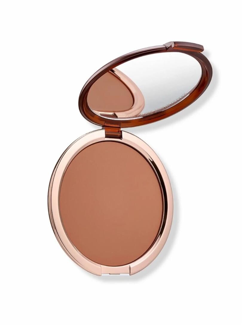 

Бронзирующая компактная пудра Bronze Goddes, оттенок Medium Deep Estee Lauder