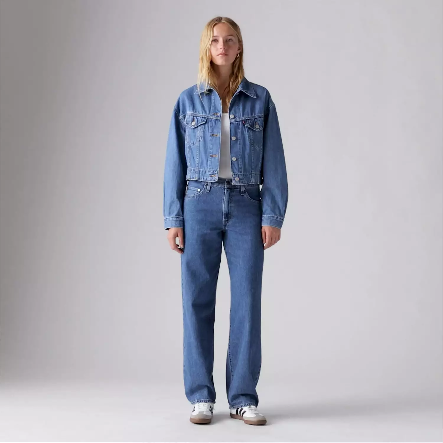 Мешковатые женские джинсы «папа» Levi's, цвет Fan Flare - Light Wash — фото 4