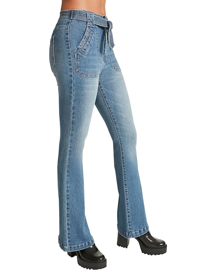 

Джинсы Madden Girl Self Belt Flare in Ember, цвет Ember