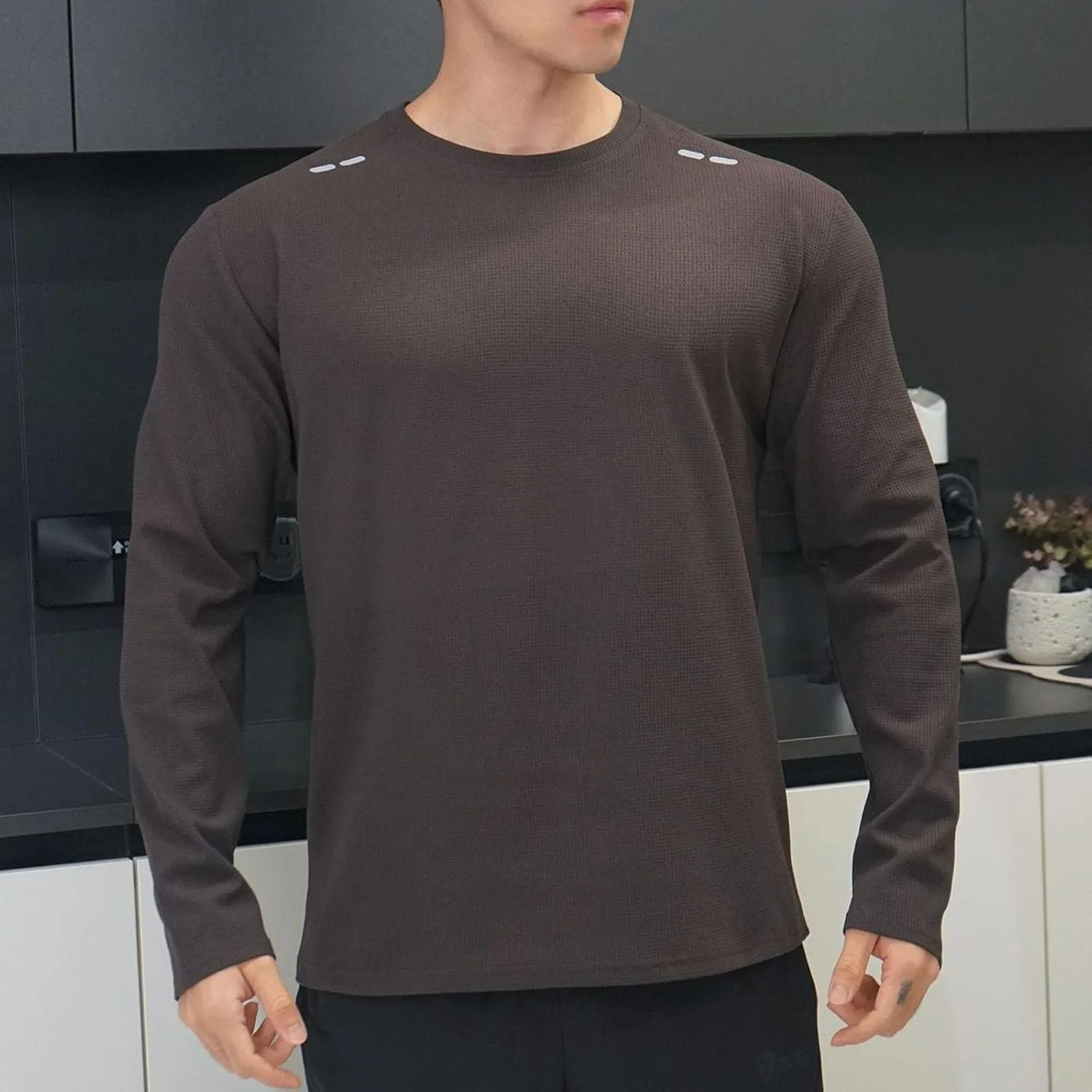 Мужская футболка Slim Fit Basic с длинным рукавом и круглым вырезом — фото 3