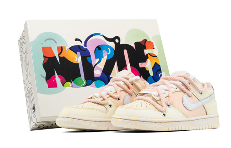 

Кроссовки Nike Dunk Skateboard Shoes Women's Low-Top Beige Pink