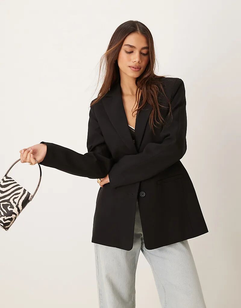 

Формованный блейзер ASOS DESIGN черного цвета