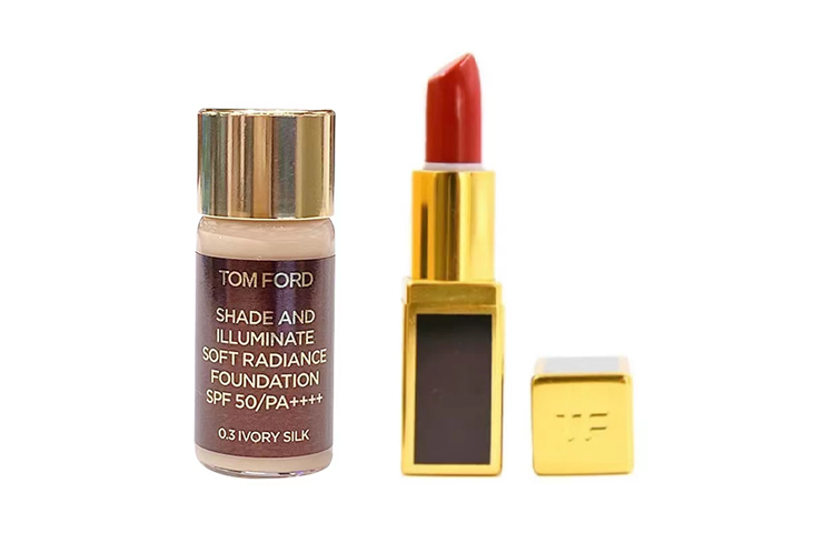 

Жидкая помада-тональная основа TF наборы пробников для коррекции тона кожи 1g+3.6ml TOM FORD