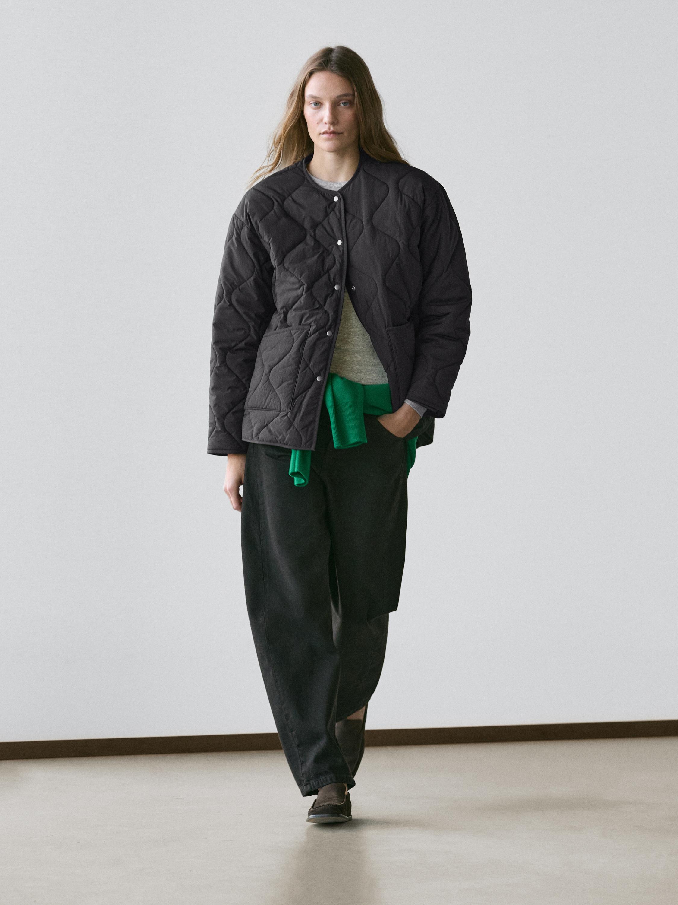 

Стеганная куртка-накидка Massimo Dutti, black