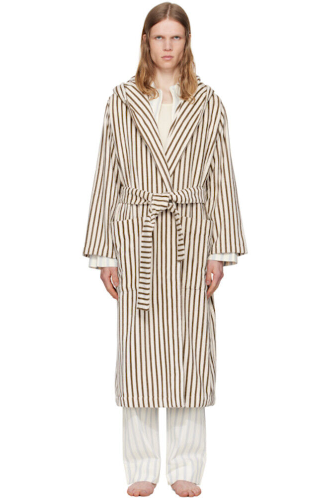 

Махровый халат с капюшоном цвета «Off-White & Brown» Tekla