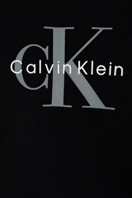 Футболка детская хлопковая с эластаном Calvin Klein Jeans, черный — фото 3
