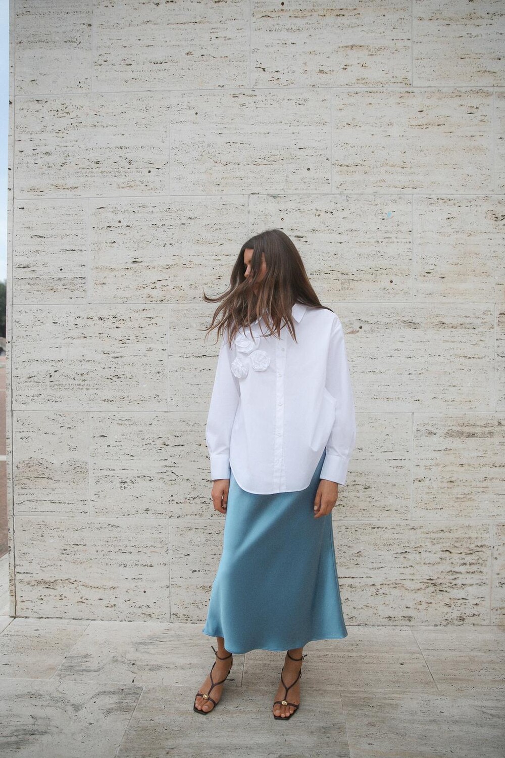 

Рубашка из поплина с цветочным рисунком ZARA, белый