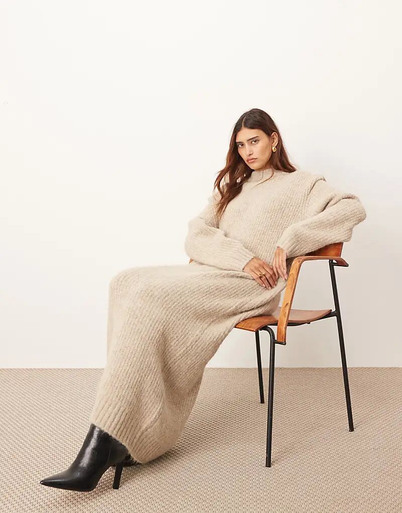 

Платье миди ARRANGE с ребристой вязкой и подплечниками в цвете овсянки