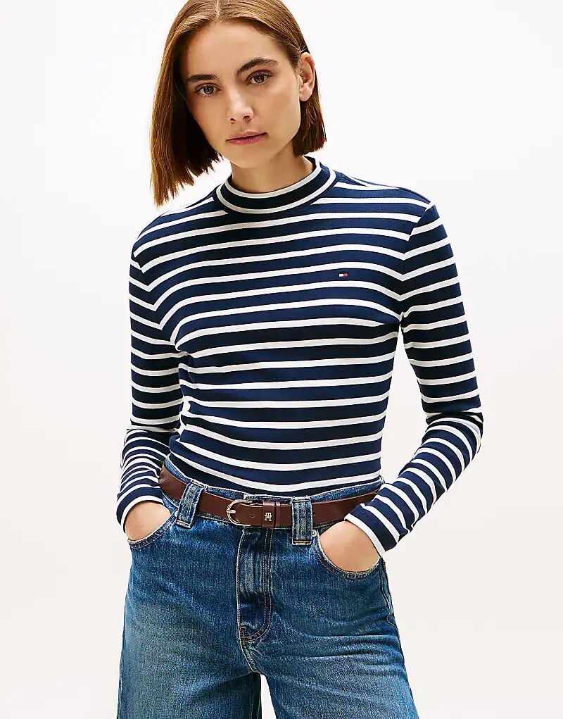 

Узкий топ Tommy Hilfiger с воротником-стойкой и длинными рукавами в разноцветном цвете