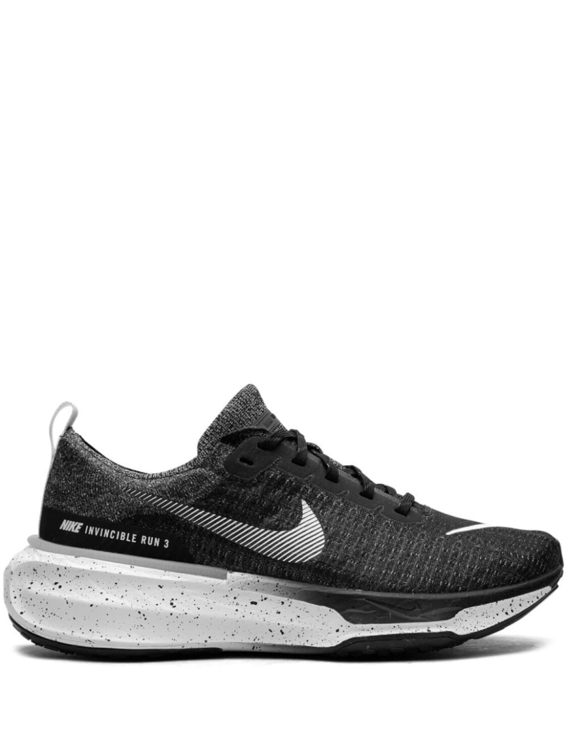 

Nike кроссовки ZoomX Invincible Run Flyknit 3 Oreo, черный