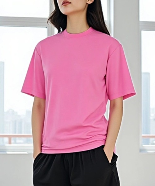 

Спортивная футболка влагоотводящая, быстросохнущая, с защитой от УФ-излучения United Athle, розовый